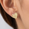 Pendientes ultrafinos de botón Corazón Dorado